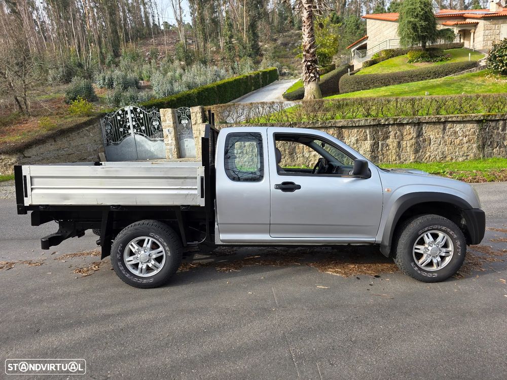 Isuzu D-Max 2.5 DTi CL 4WD L4 CM - 11