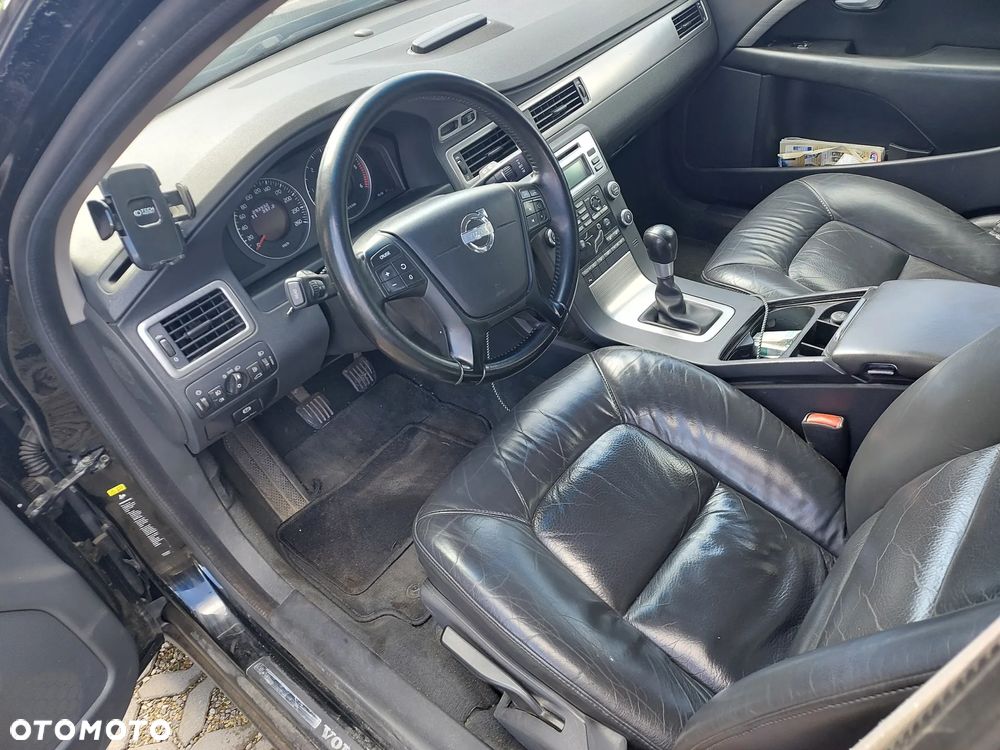 Volvo V70 2.0D Momentum - 8