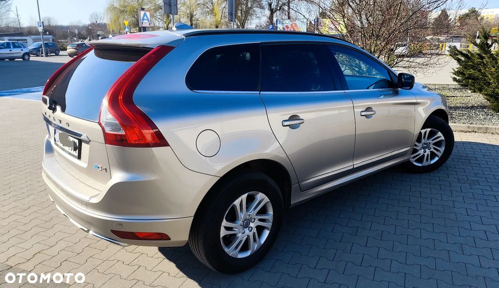 Volvo XC 60 - 4