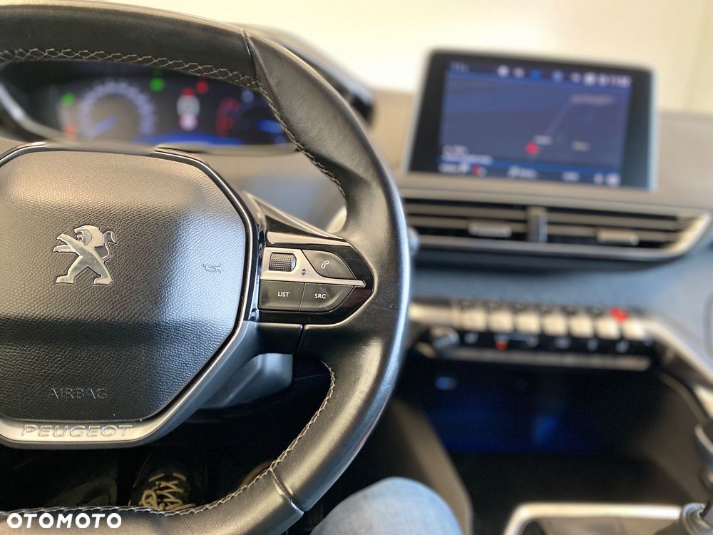 Peugeot 3008 - 23