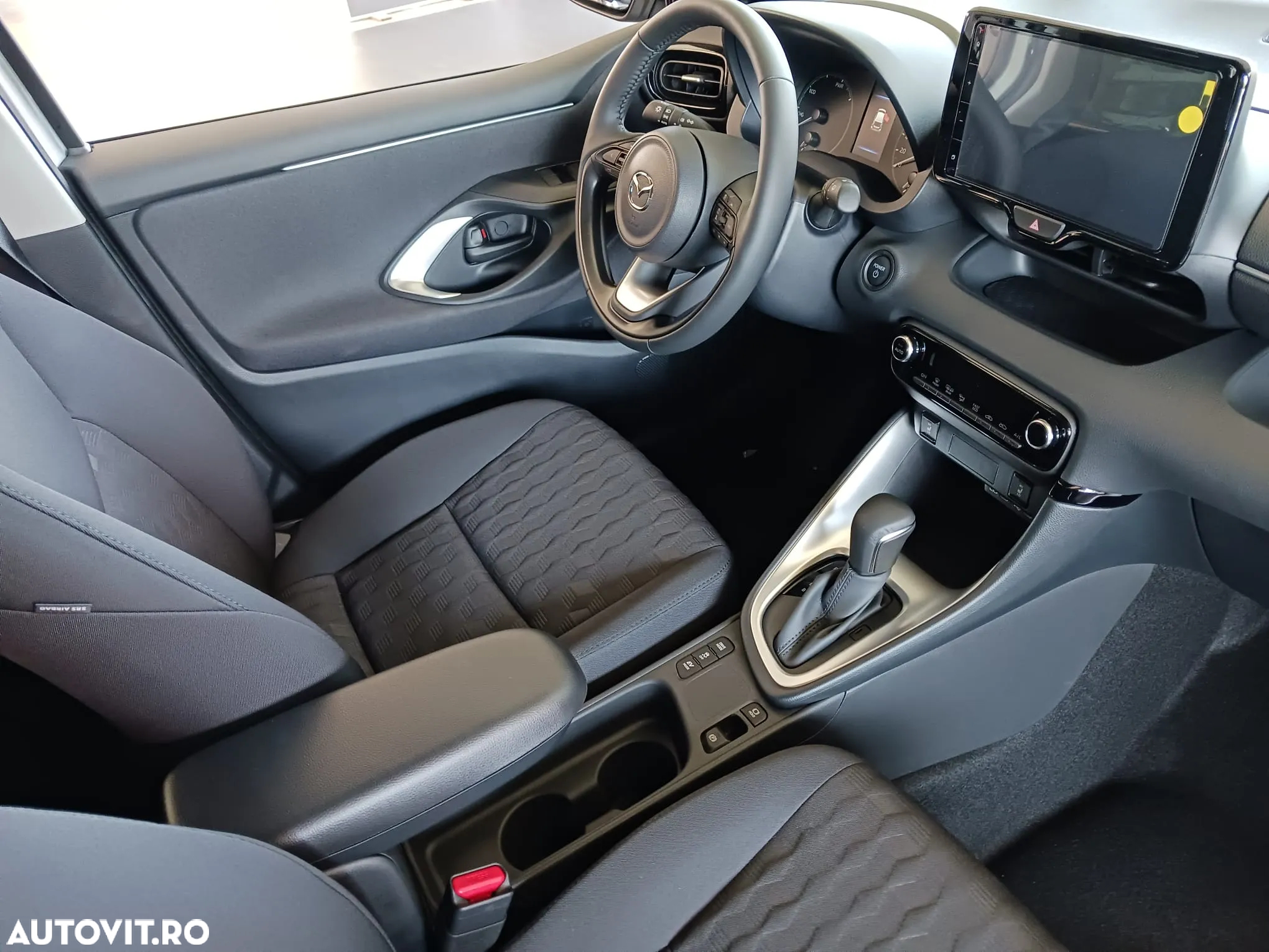 Mazda 2 - 7