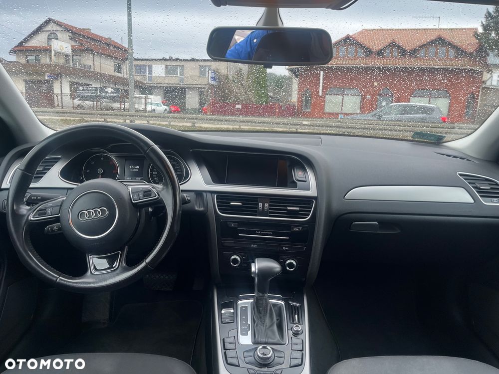 Audi A4 Limousine - 7