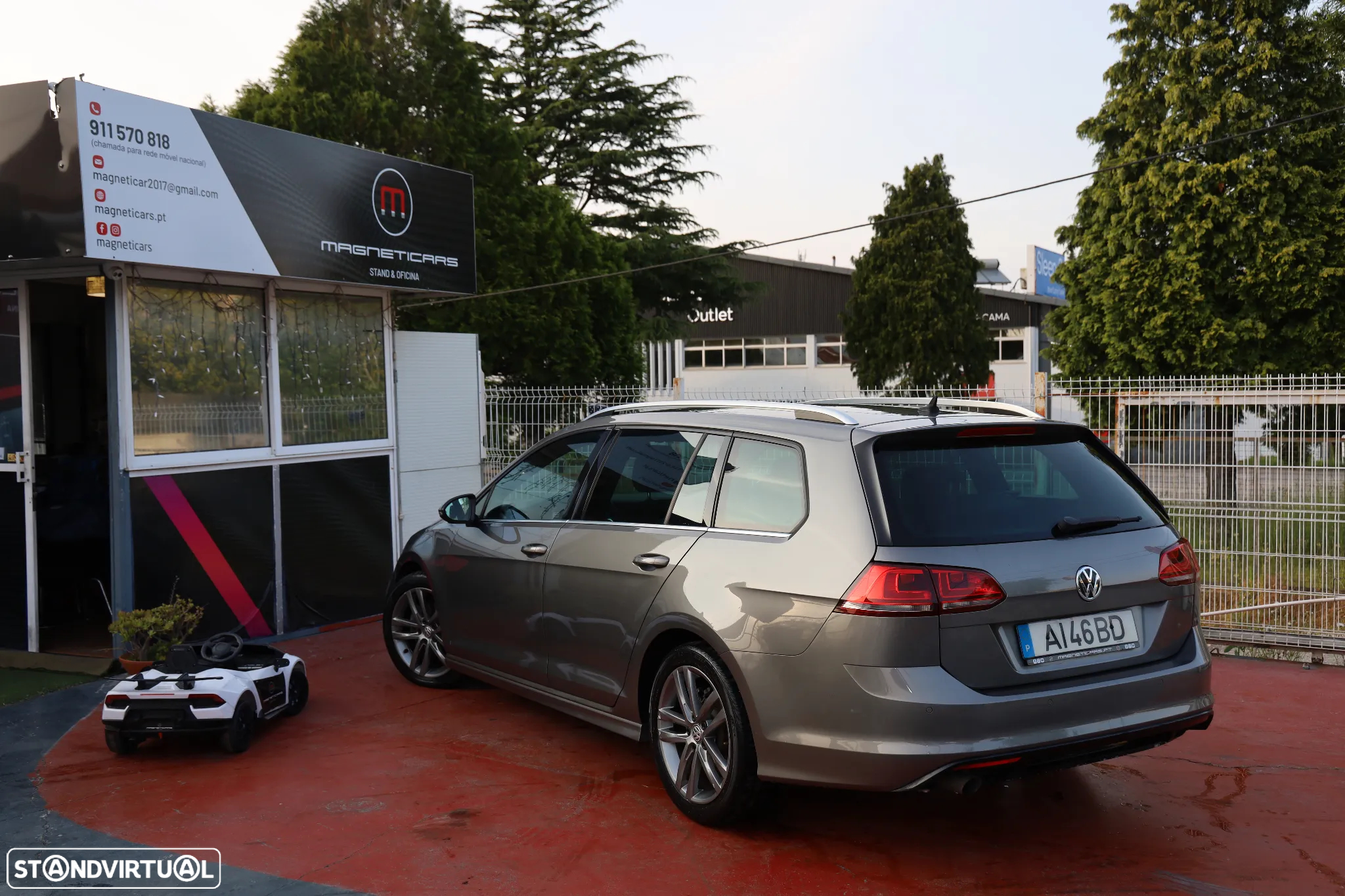 VW Golf Variant 1.6 TDi R-Line - 27