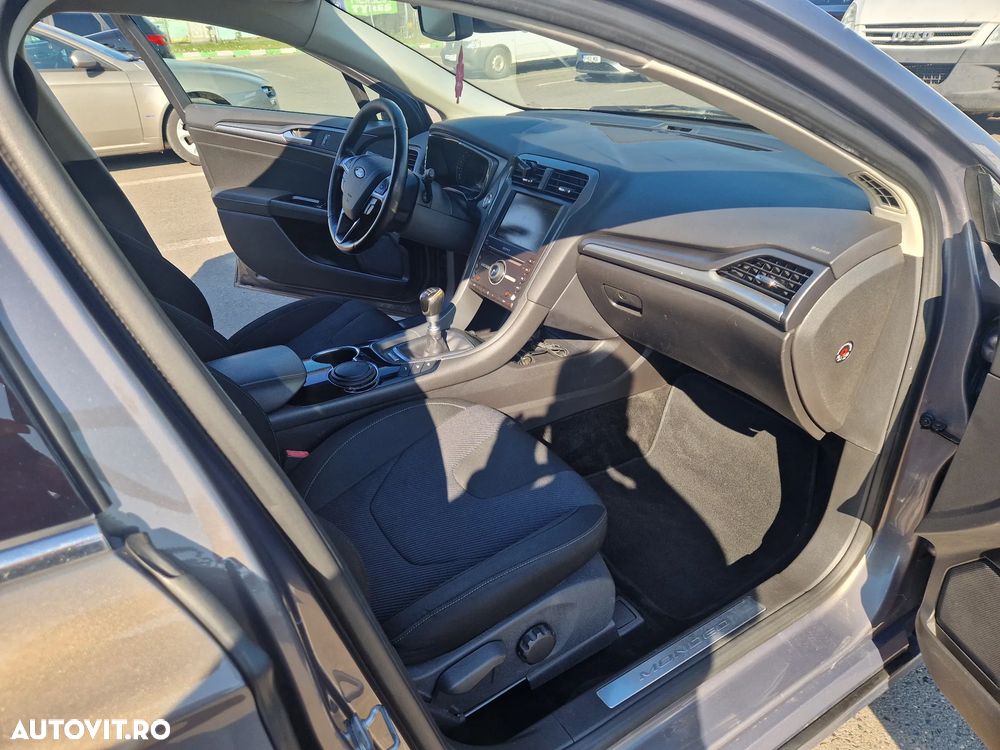 Ford Mondeo 2.0 TDCI Titanium - 10