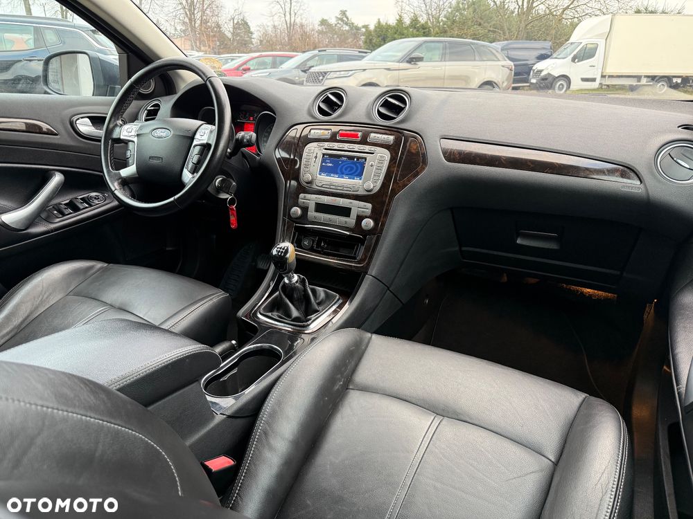 Ford Mondeo 1.8 TDCi Ghia - 33