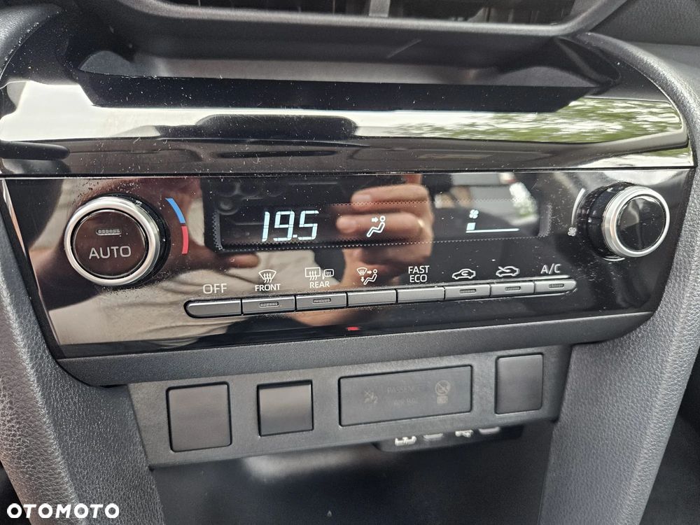 Toyota Yaris Cross Hybrid 130 1.5 VVT-i Team Deutschland - 15