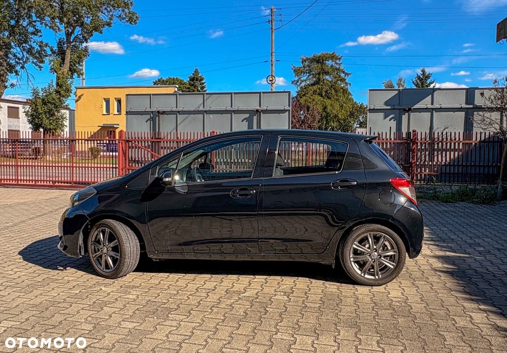 Toyota Yaris - 8