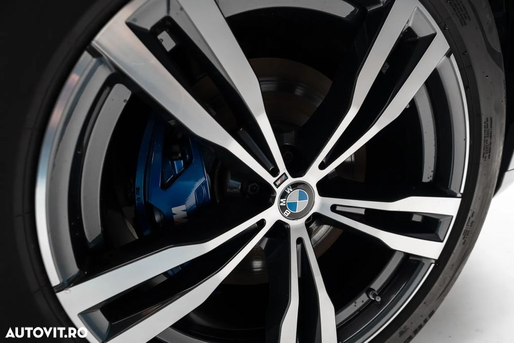 BMW X7 M60i xDrive AT MHEV - 31