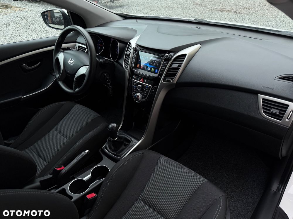 Hyundai i30 1.4 Fifa World Cup Edition - 10