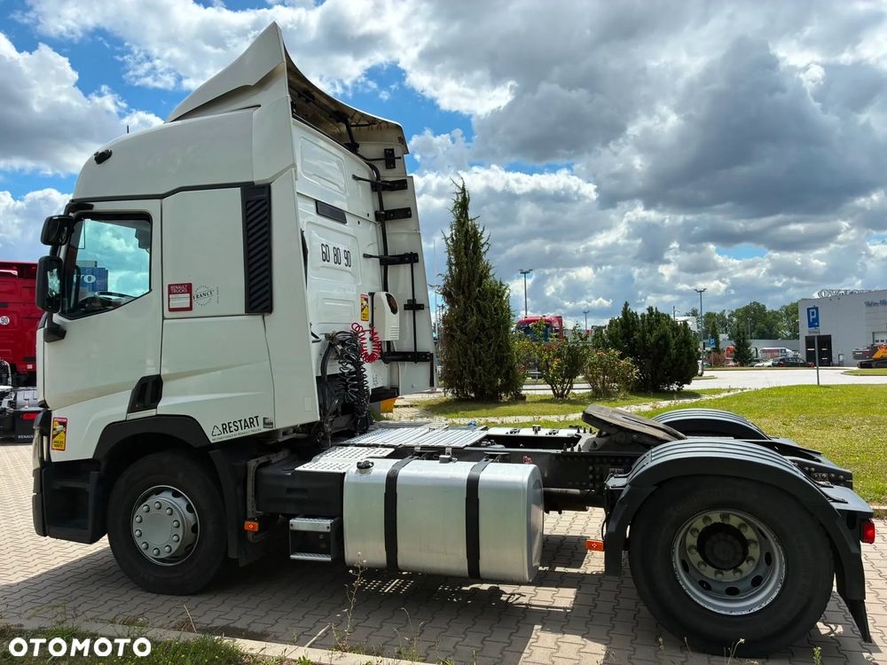 Renault T480 Sleeper Cab - 8