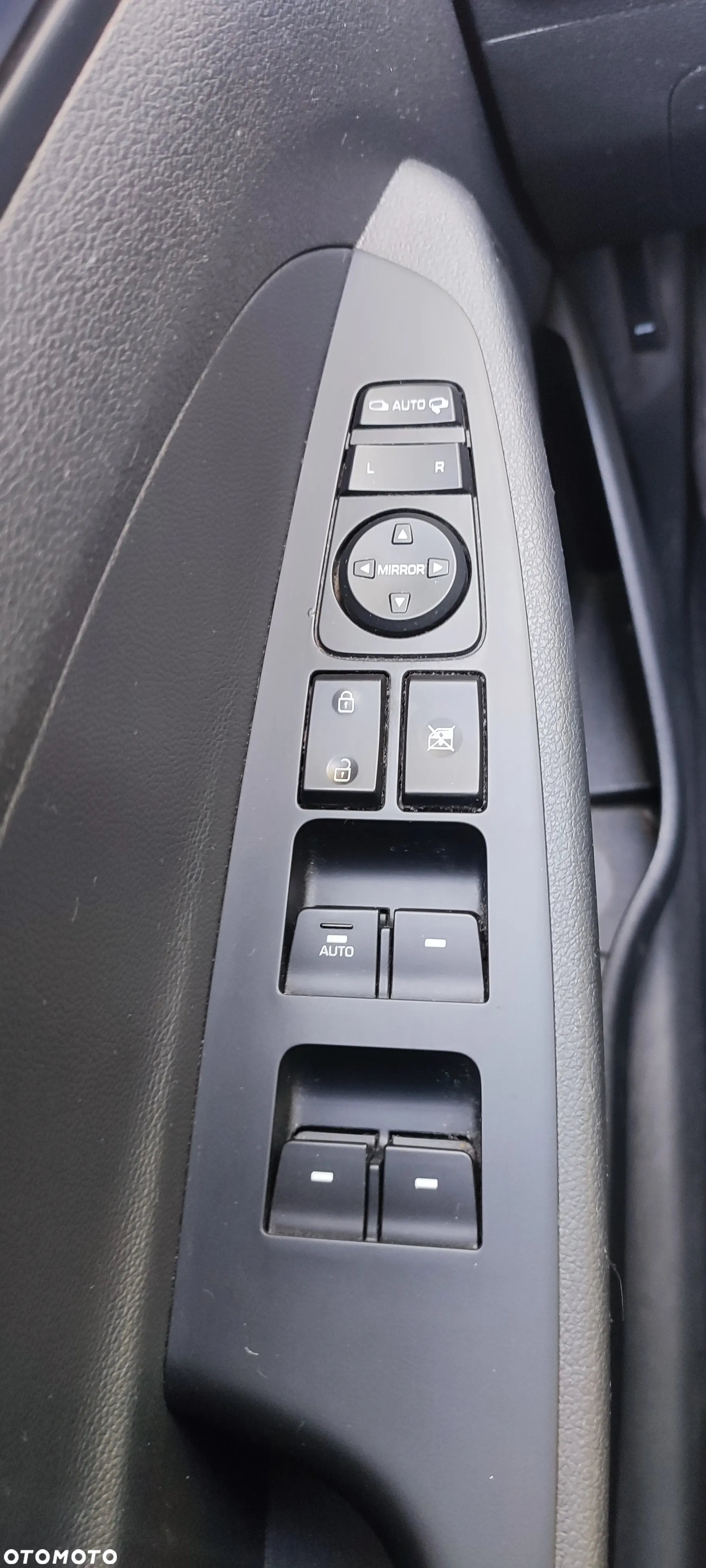 Hyundai Tucson 1.6 GDI BlueDrive Comfort 2WD - 11