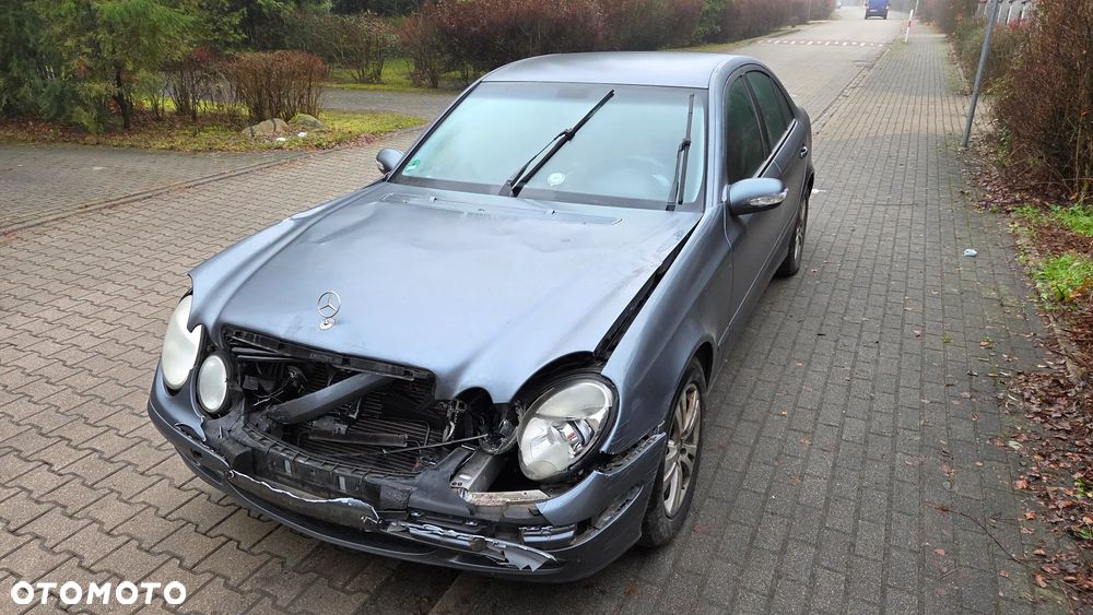 Mercedes-Benz Klasa E 200 Kompressor Classic Sport Edition - 6