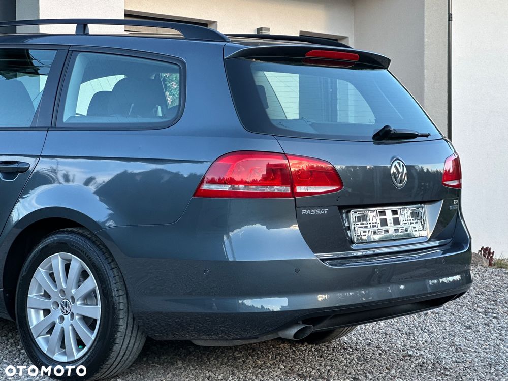 Volkswagen Passat - 21