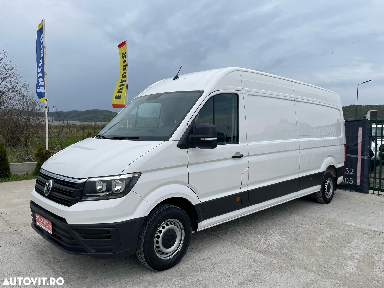 Volkswagen Crafter L4H3 - 4