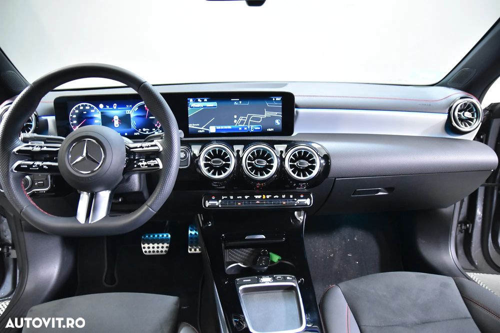 Mercedes-Benz CLA 250 - 10