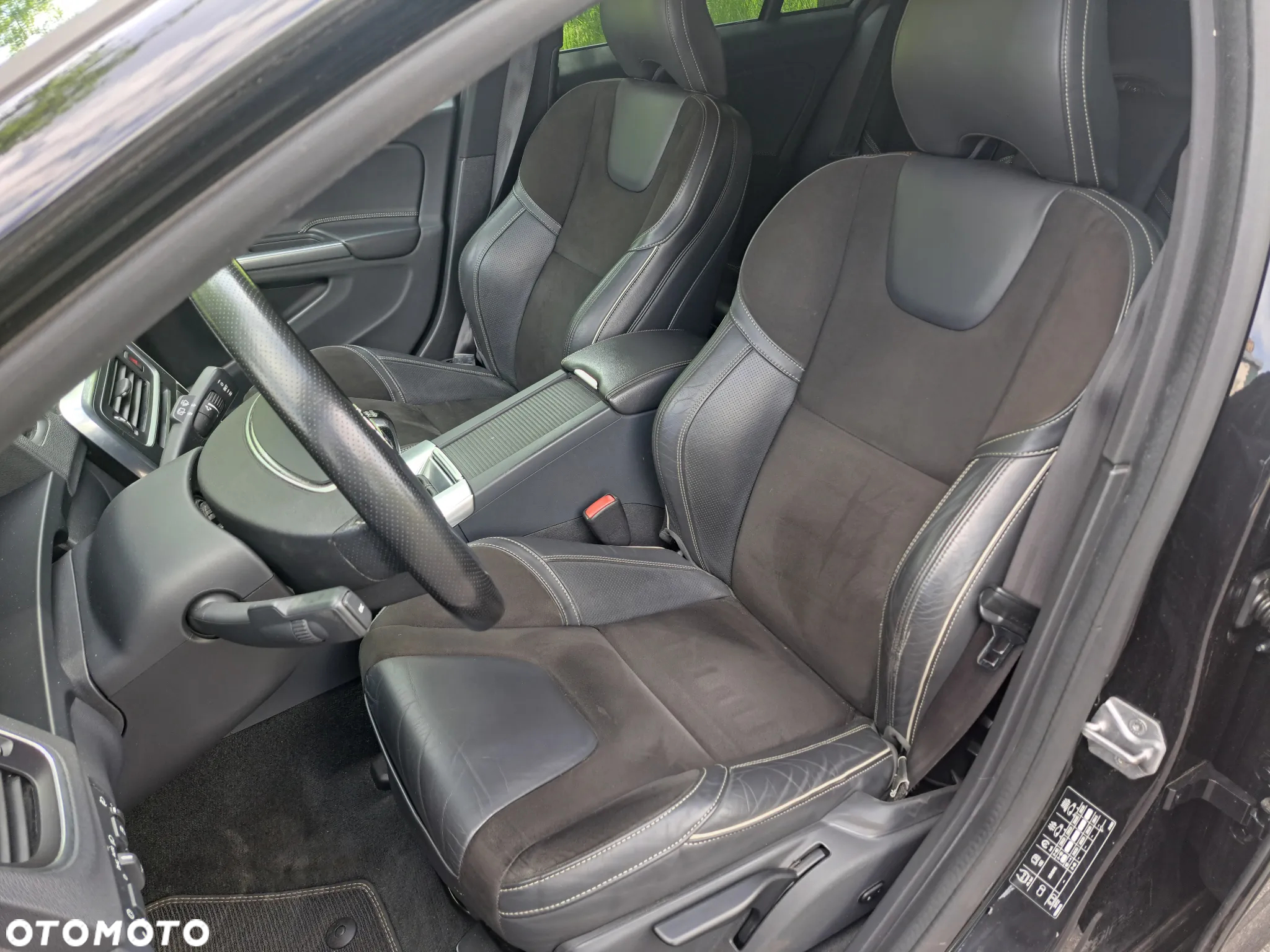 Volvo V60 D2 Drive-E R-Design Kinetic - 12