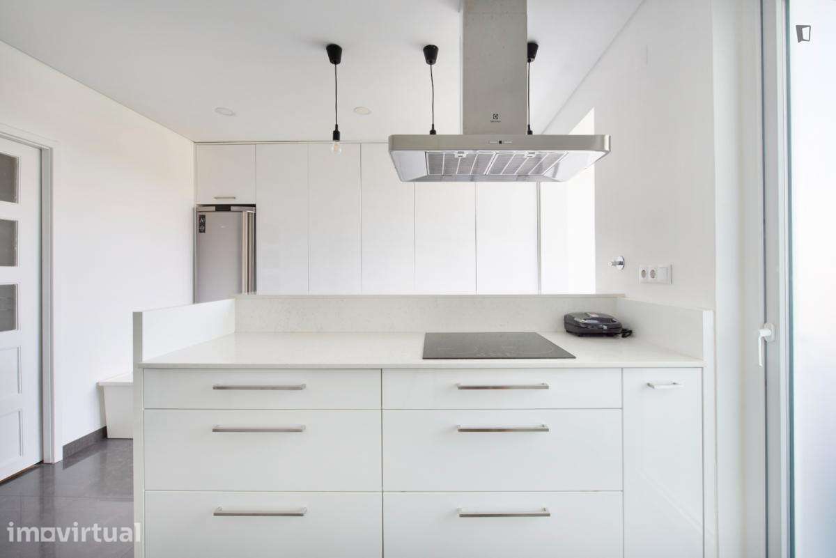 Quarto - localizado em Alvalade Lisbon - Grande imagem: 5/39