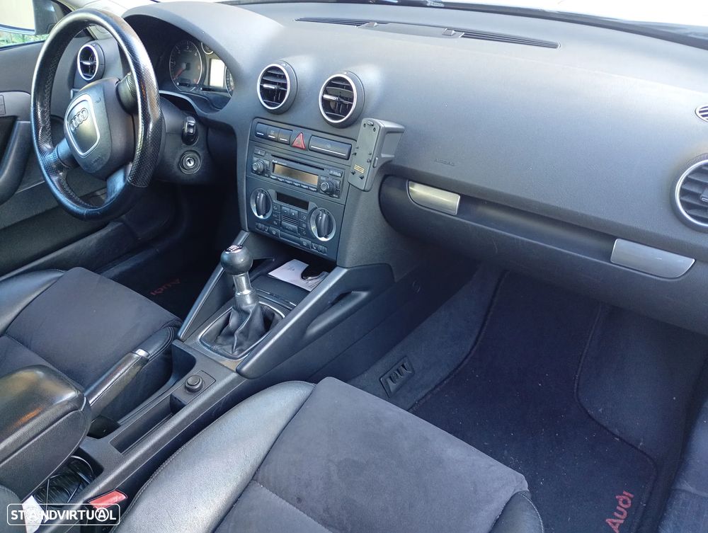 Audi A3 Sportback 2.0 TDi - 7