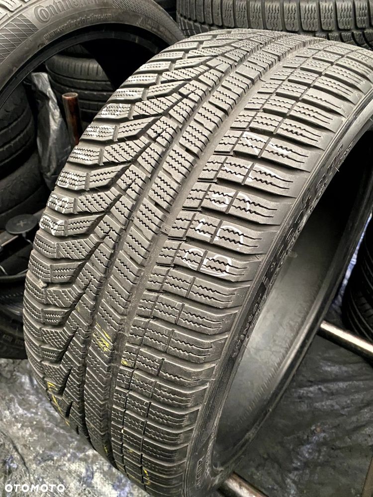 235/40/19 Hankook Winter I*Cept Evo 2 96V - 2