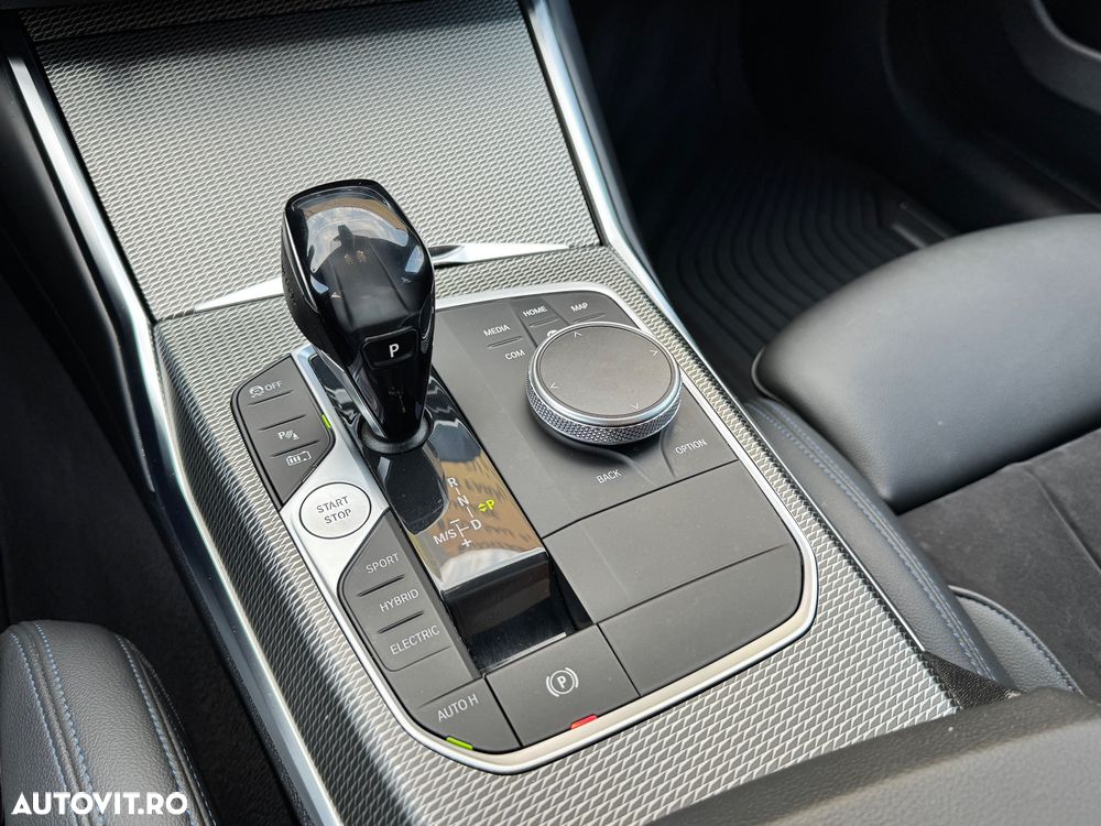 BMW Seria 3 330e Aut. M Sport - 10