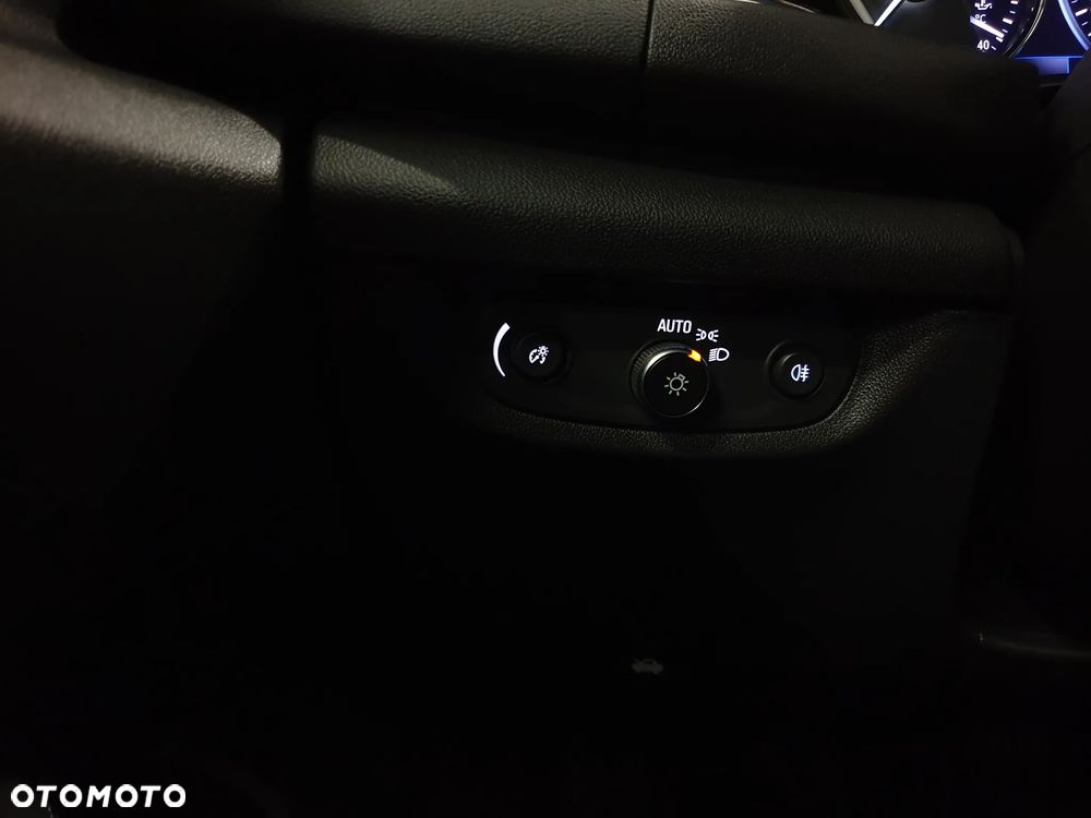 Opel Insignia 2.0 4x4 Innovation - 27