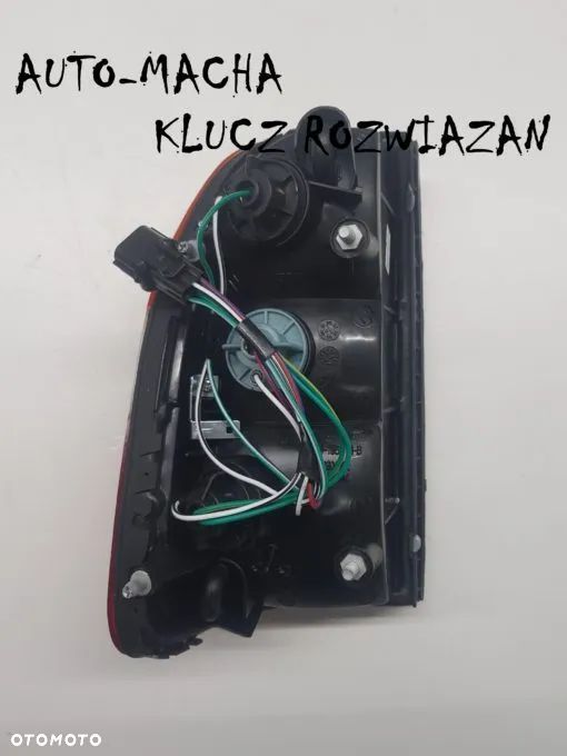 Mitsubishi L200 Lampa Tylna NOWA - 4