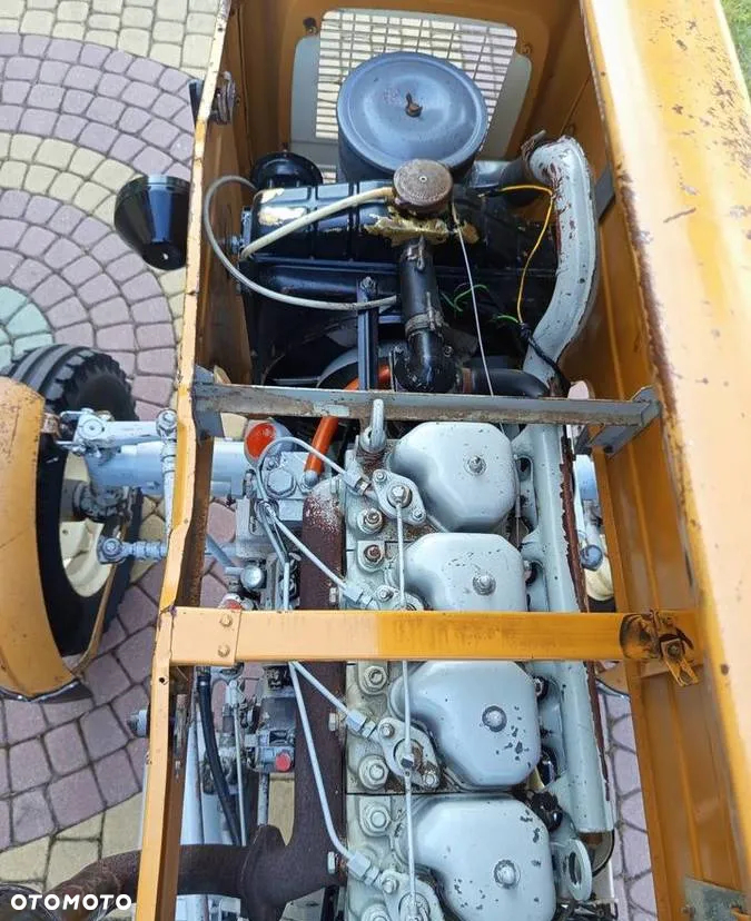 Ursus C360 - 3
