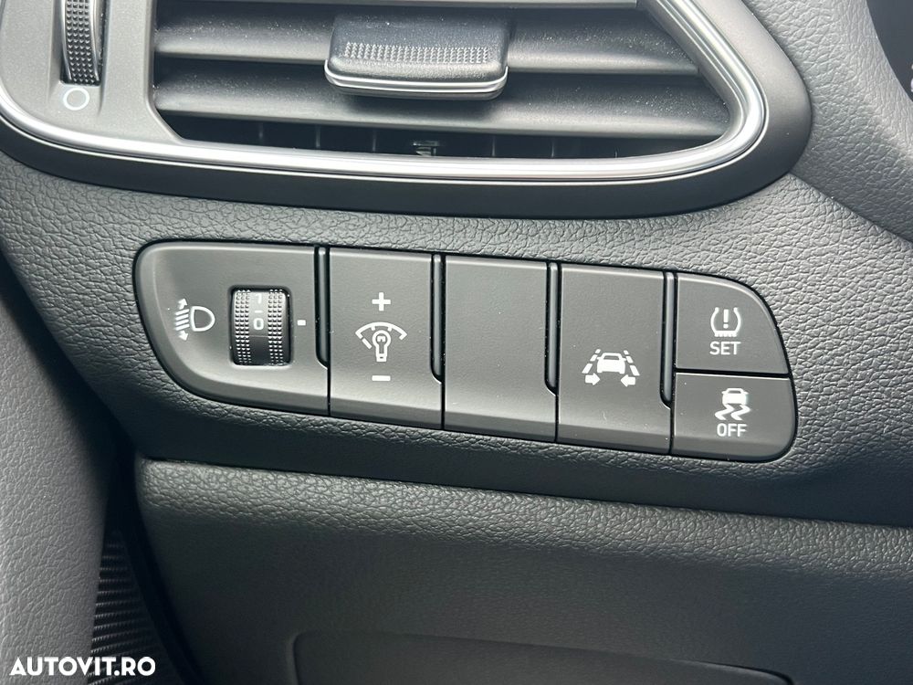 Hyundai i30 1.4 Advantage - 17