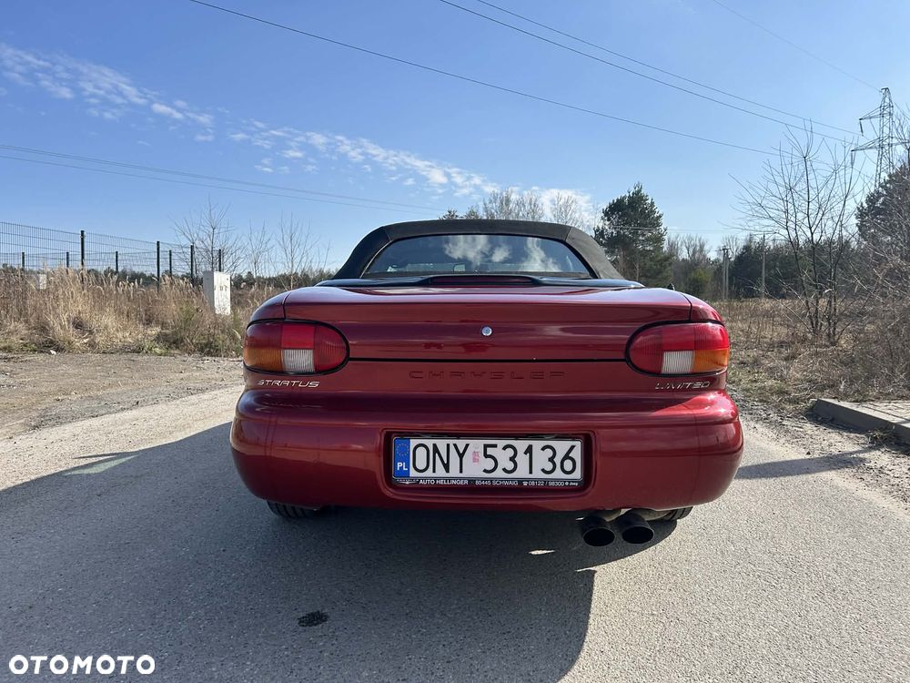 Chrysler Stratus - 8
