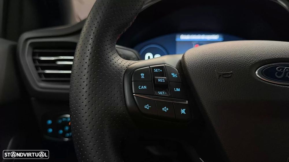 Ford Focus 1.0 EcoBoost MHEV ST-Line - 20