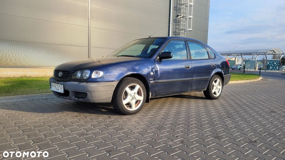 Toyota Corolla 1.4 VVT-i Base - 1