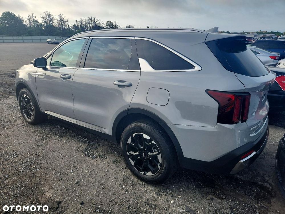 Kia Sorento - 5