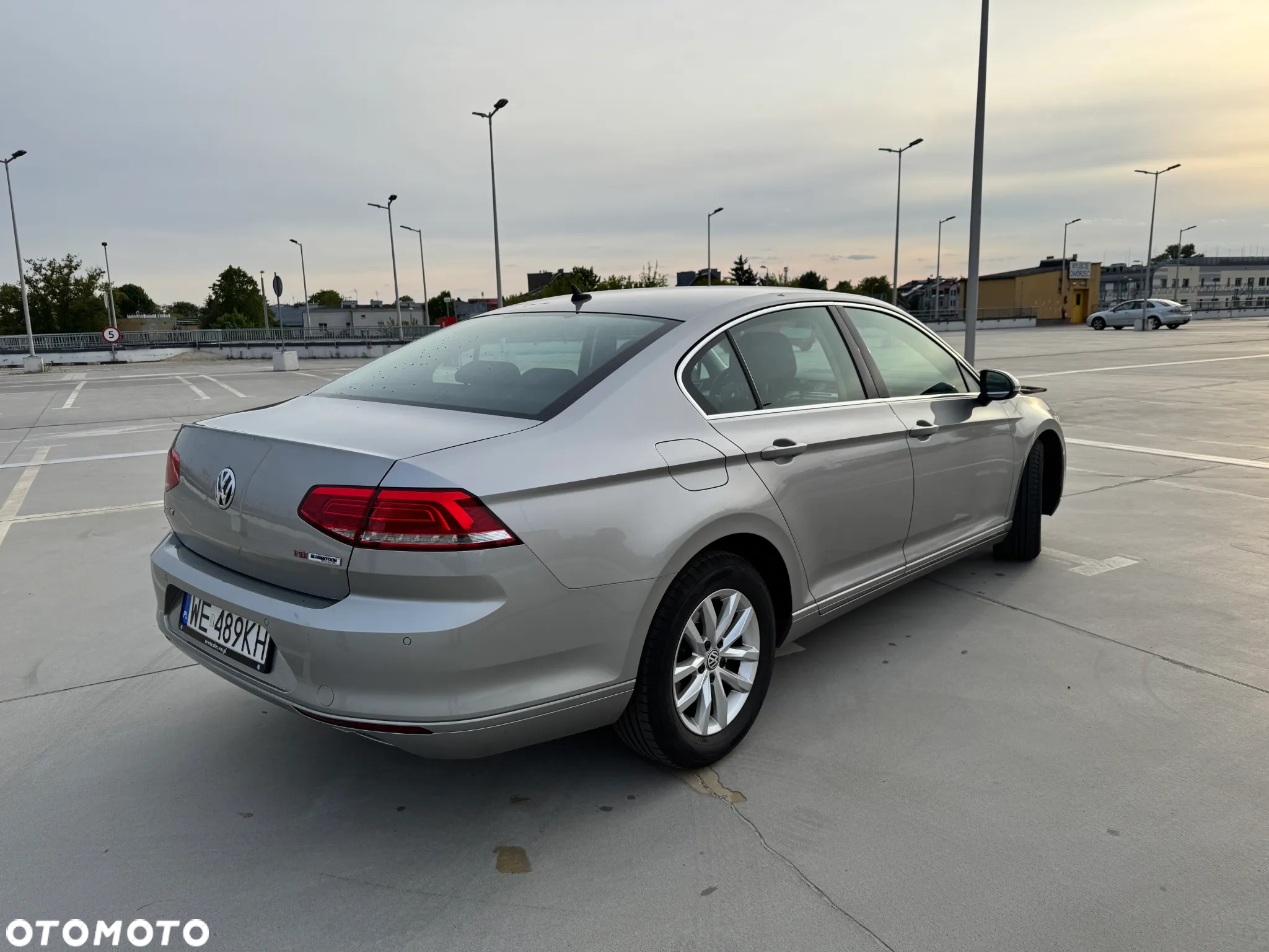Volkswagen Passat 1.8 TSI BMT Comfortline - 6