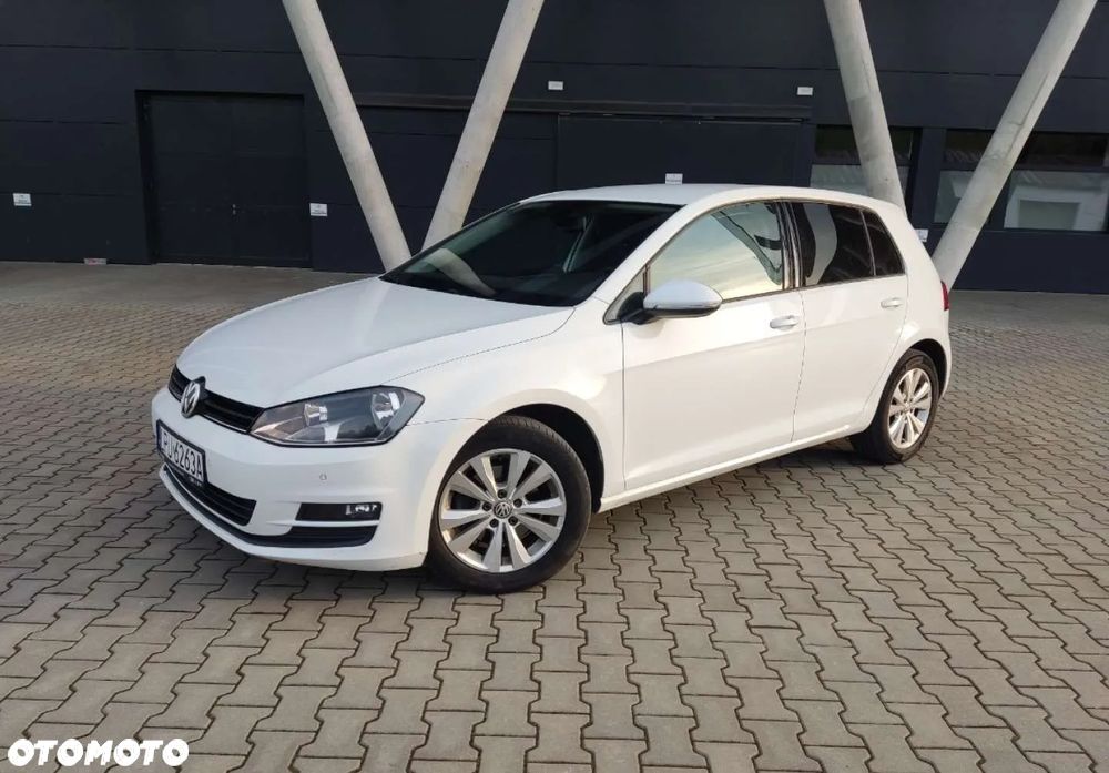 Volkswagen Golf - 2