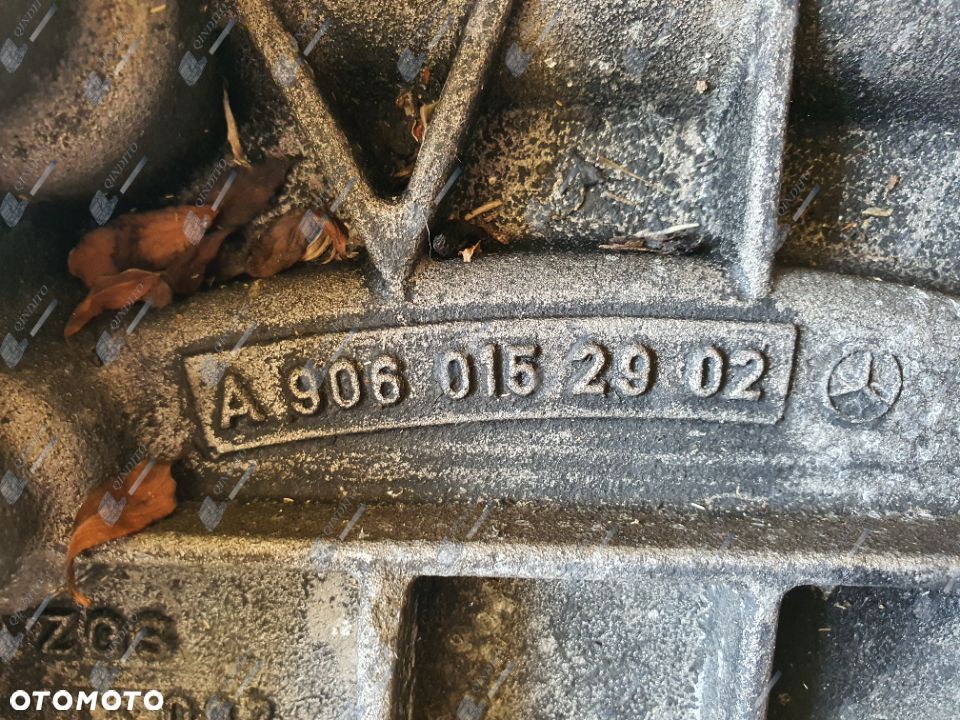 OBUDOWA SPRZĘGŁA KOŁA ZAMACHOWEGO MERCEDES AXOR ATEGO A9060152902 - 2