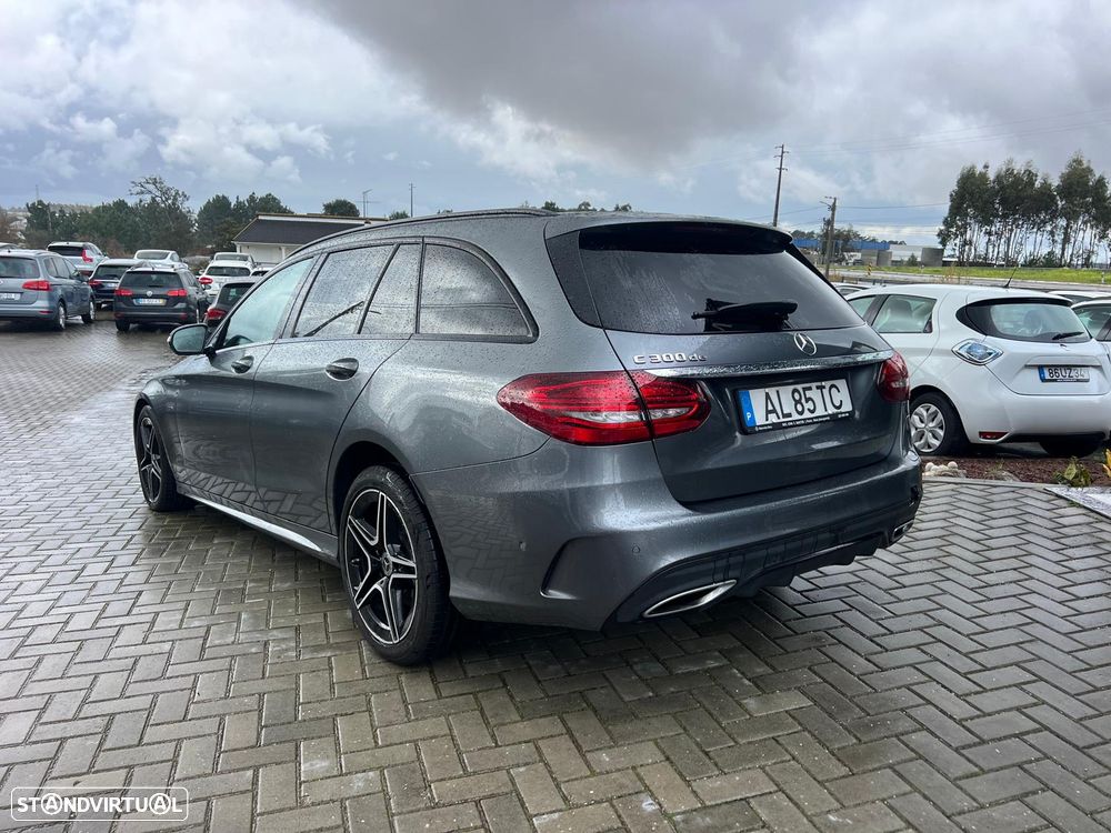 Mercedes-Benz C 300 de AMG Line - 3