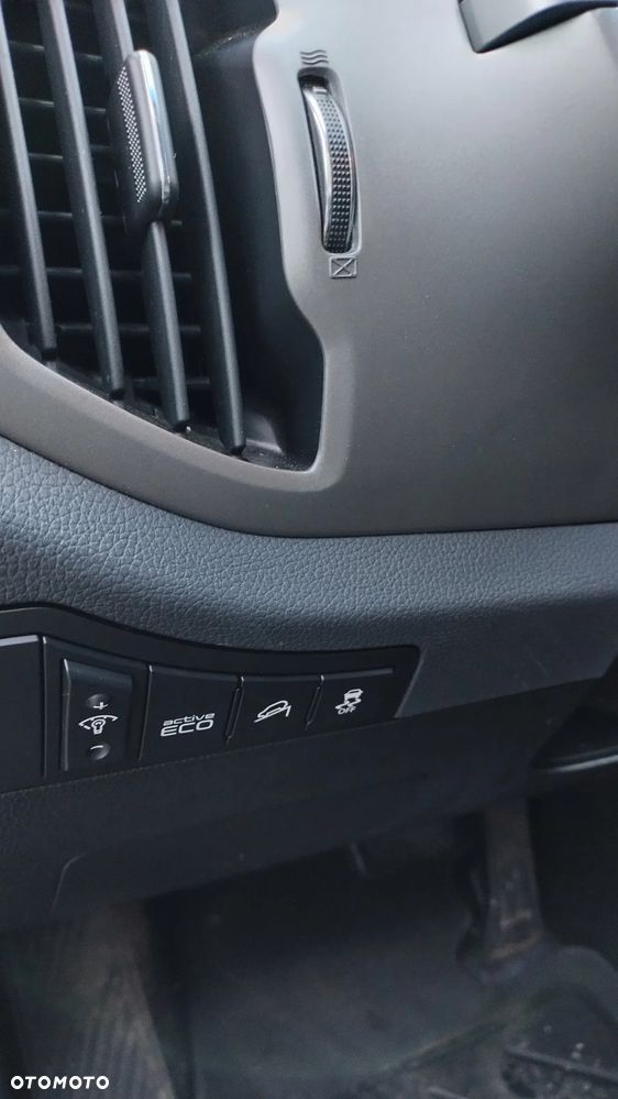 Kia Sportage 2.0 CRDI 184 AWD Platinum Edition - 38