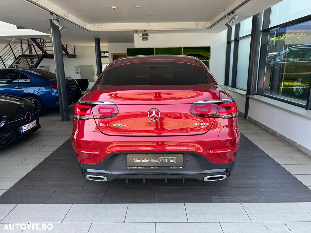 Mercedes-Benz GLC Coupe 300 e 4Matic 9G-TRONIC AMG Line Plus - 25