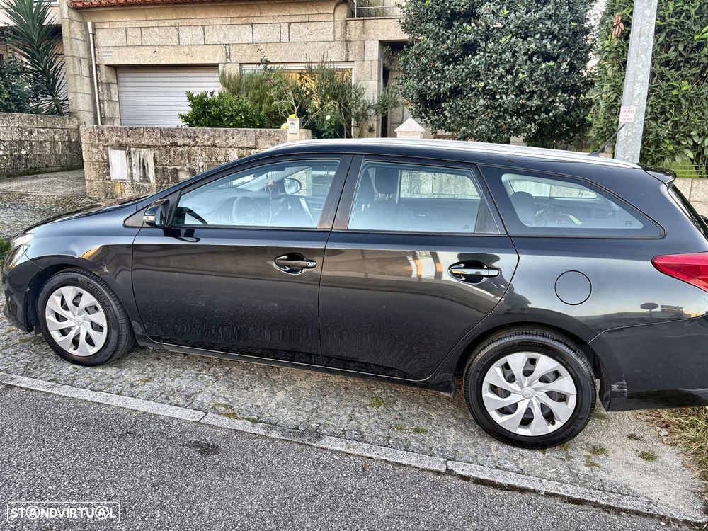 Toyota Auris Touring Sports 1.4 D-4D Comfort - 3