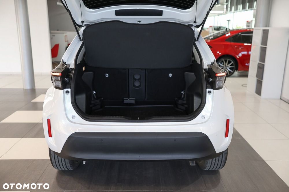 Toyota Yaris Cross - 12