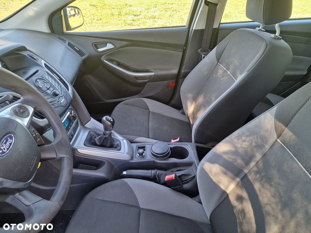Ford Focus 1.6 Edition - 11