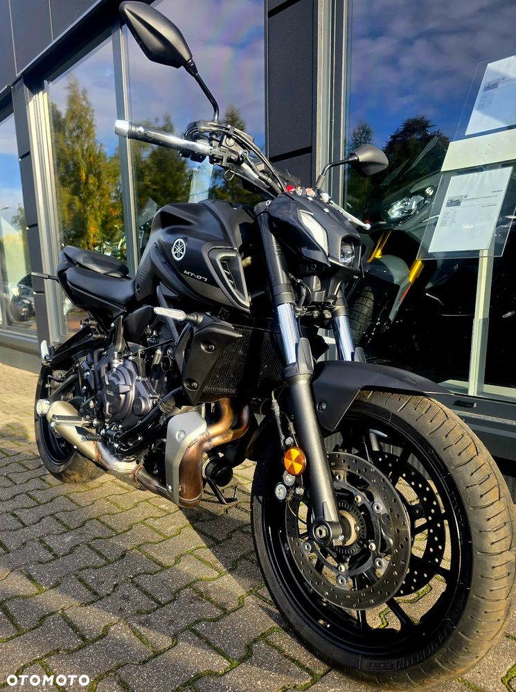 Yamaha MT - 21