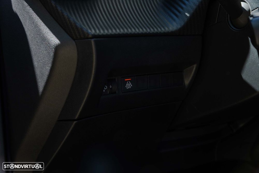 Peugeot 2008 1.2 PureTech Active - 13