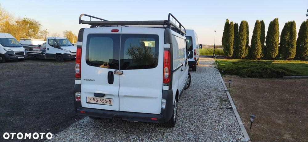 Renault Trafic - 22