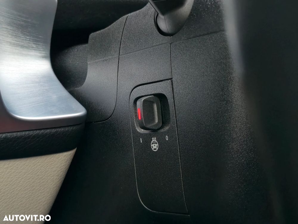 Mercedes-Benz GLB 200 4MATIC Aut. - 28