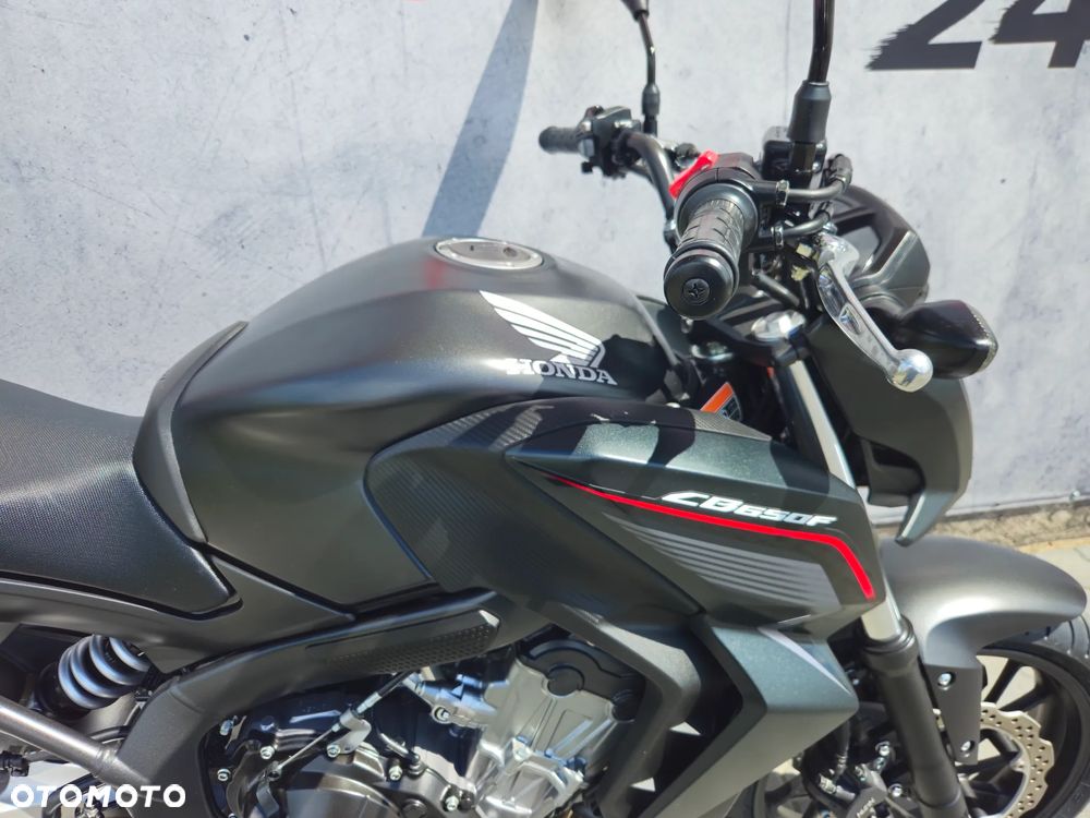 Honda CB - 17