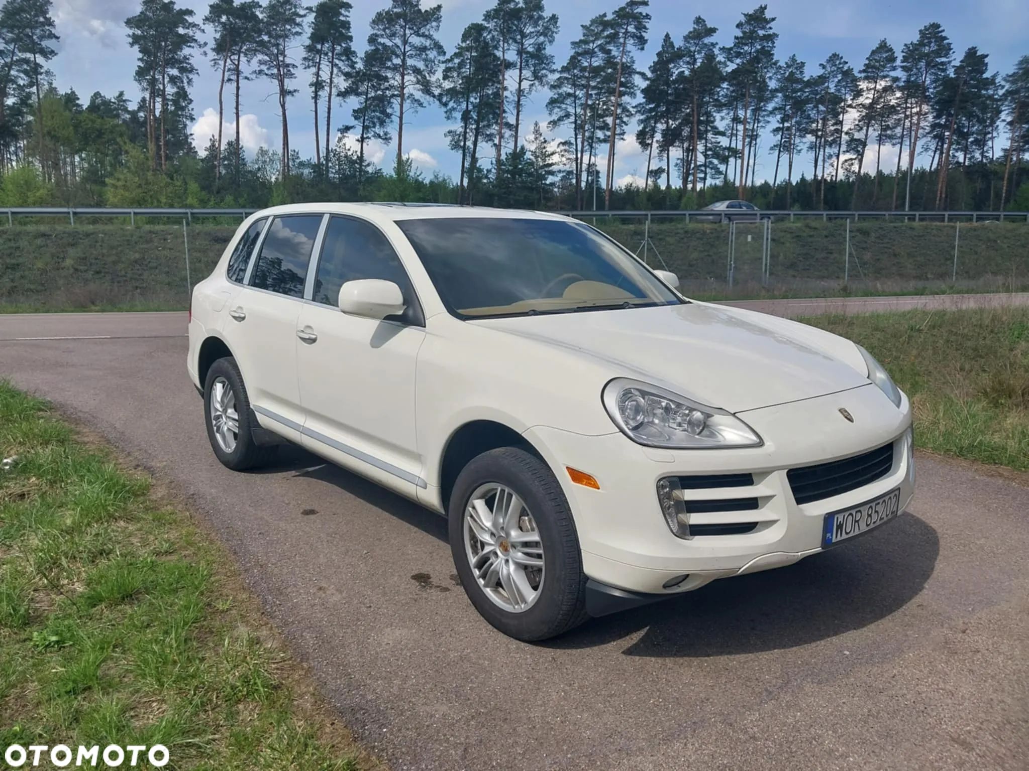 Porsche Cayenne - 1