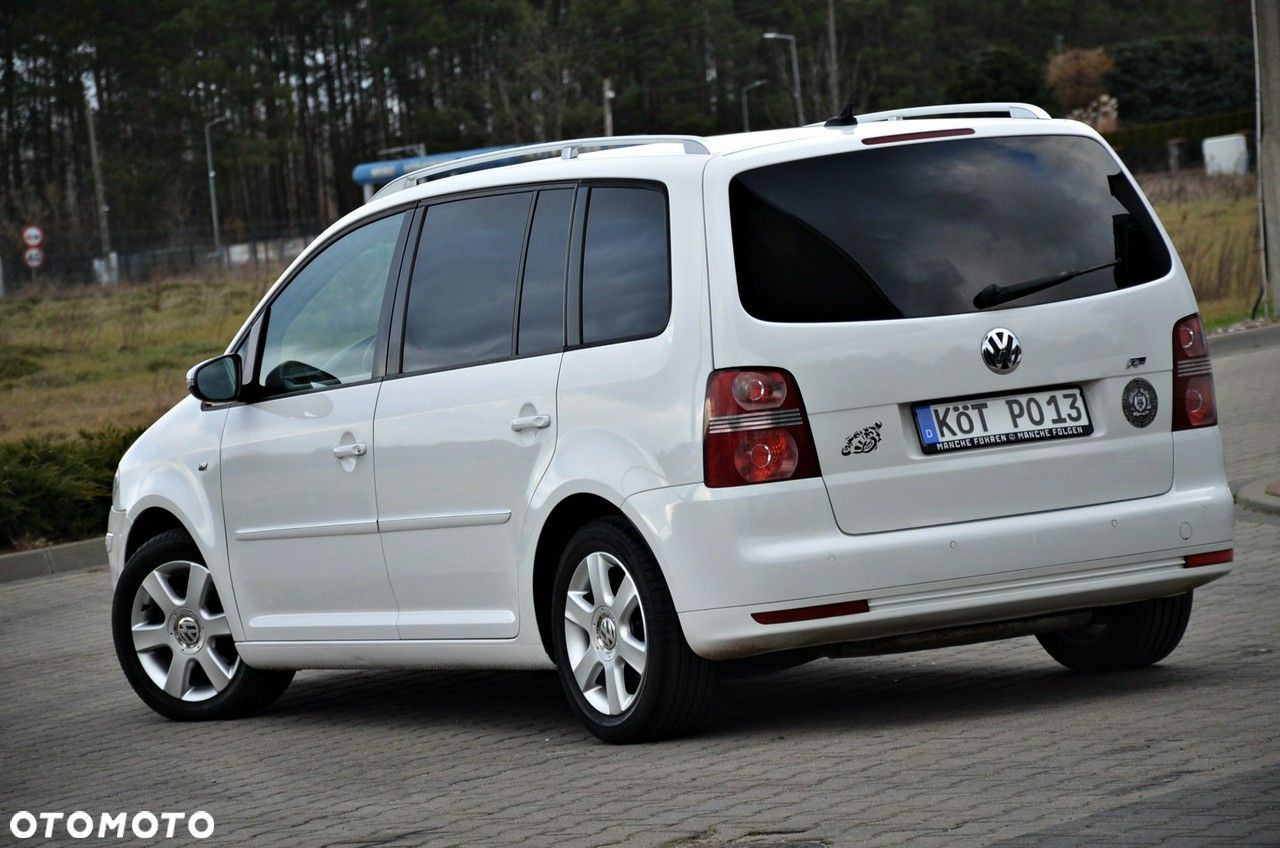 Volkswagen Touran - 30