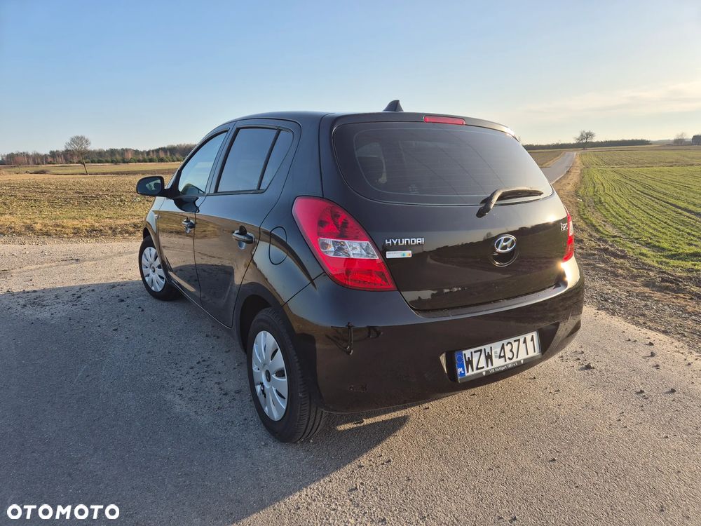 Hyundai i20 1.2 UEFA EURO 2012 Edition - 14
