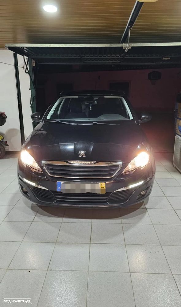 Peugeot 308 - 1